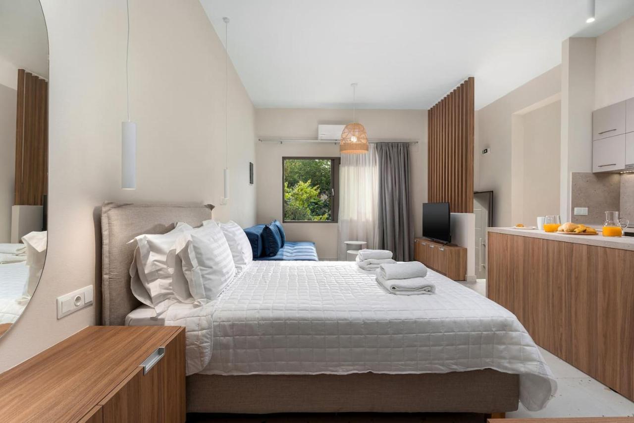 Ble Residence, Your Home Away From Home Pánormos Esterno foto